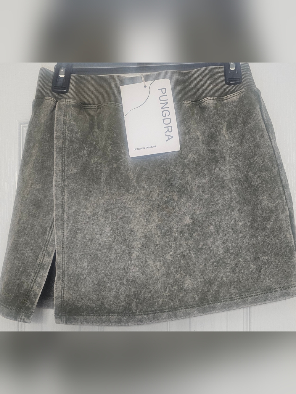 NWT..Pungdra branded gray/olive washed skort features a high-waisted design Med - Picture 10 of 10